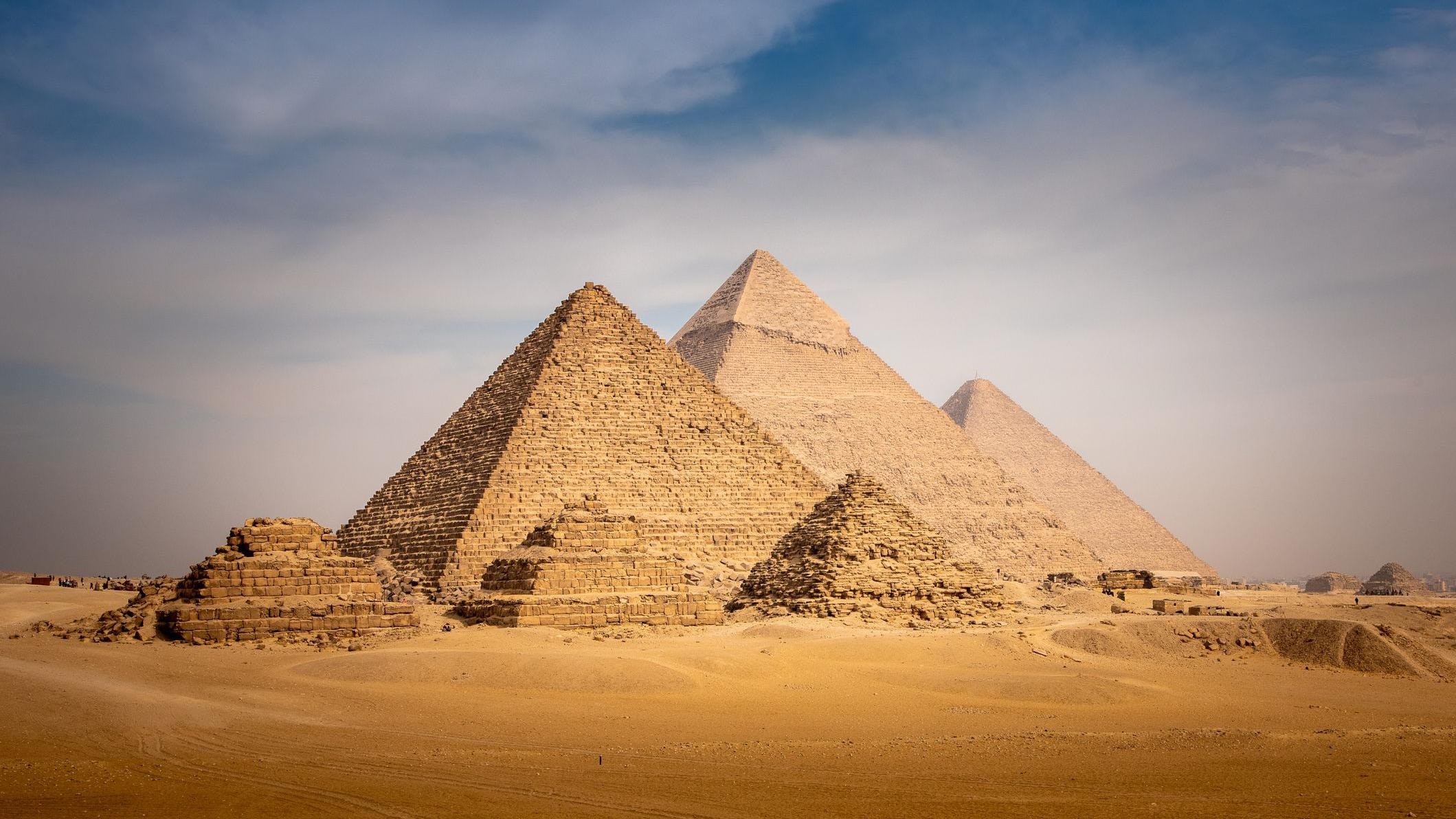 رازهای اهرام مصر ، بررسی شگفت انگیز معماری و اسرار تمدن مصر باستان رازهای اهرام مصر ، بررسی شگفت انگیز معماری و اسرار تمدن مصر باستان